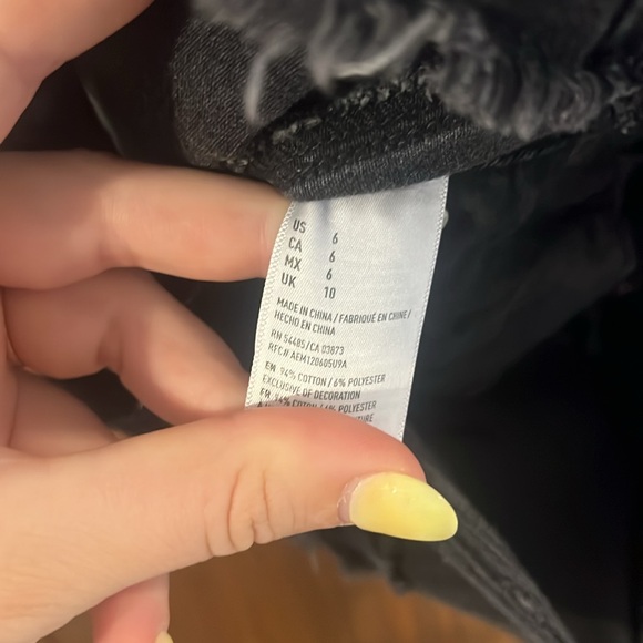 American Eagle Black Denim Skirt - Picture 5 of 5